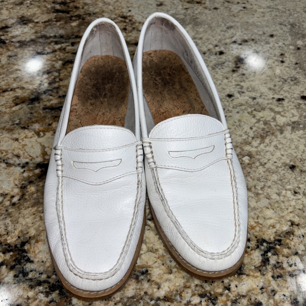 Weejuns GH Bass Penny Loafers Womens 9.5 M White Pebble Grain Leather Flats